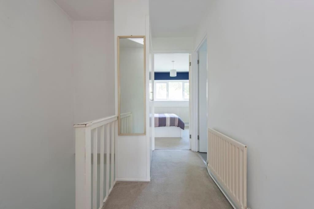 Lovely 2-Bed 15 Minutes To Central London Exterior photo